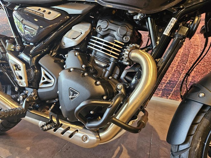 2025 Triumph Scrambler 400 XC Scrambler Grey