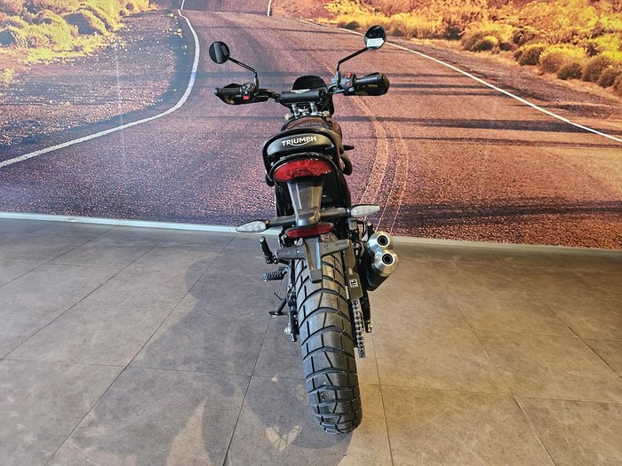 2025 Triumph Scrambler 400 XC Scrambler Grey