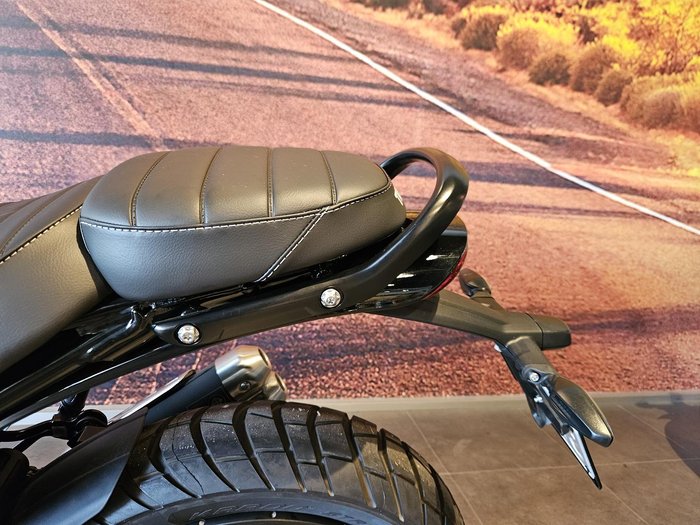 2025 Triumph Scrambler 400 XC Scrambler White