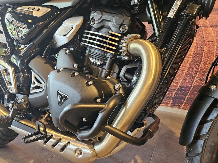 2025 Triumph Scrambler 400 XC Scrambler White