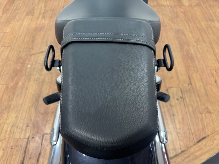 2023 Royal Enfield SUPER METEOR 650 Astral Black