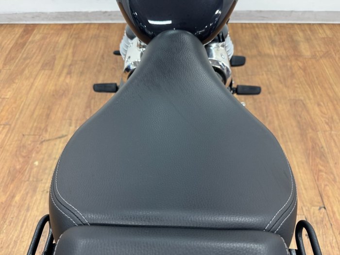 2023 Royal Enfield SUPER METEOR 650 Astral Black