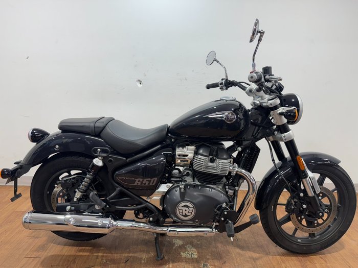 2023 Royal Enfield SUPER METEOR 650 Astral Black