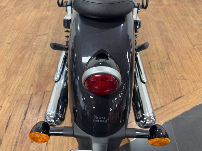 2023 Royal Enfield SUPER METEOR 650 Astral Black