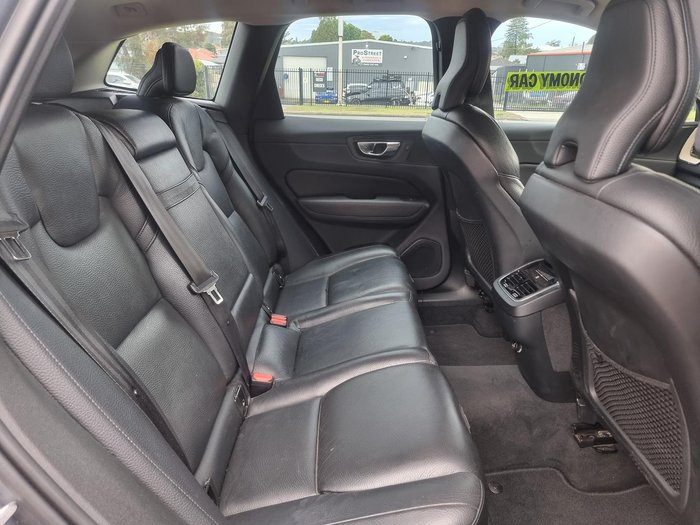 2019 Volvo XC60 D4 Inscription MY19 AWD Bright Silver