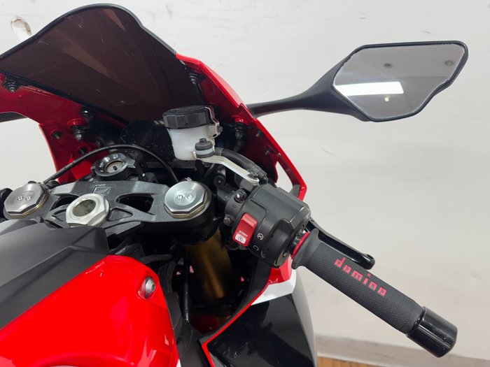 2017 Honda CBR1000RR (FIREBLADE) RED