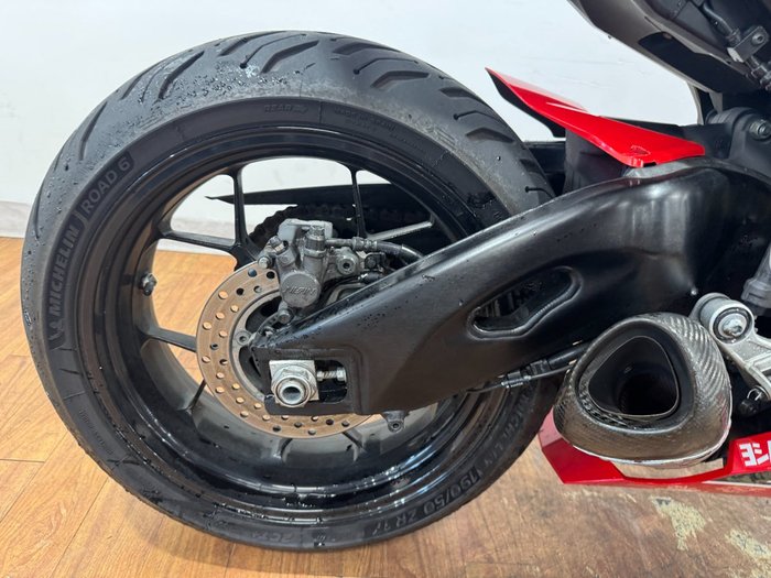 2017 Honda CBR1000RR (FIREBLADE) RED