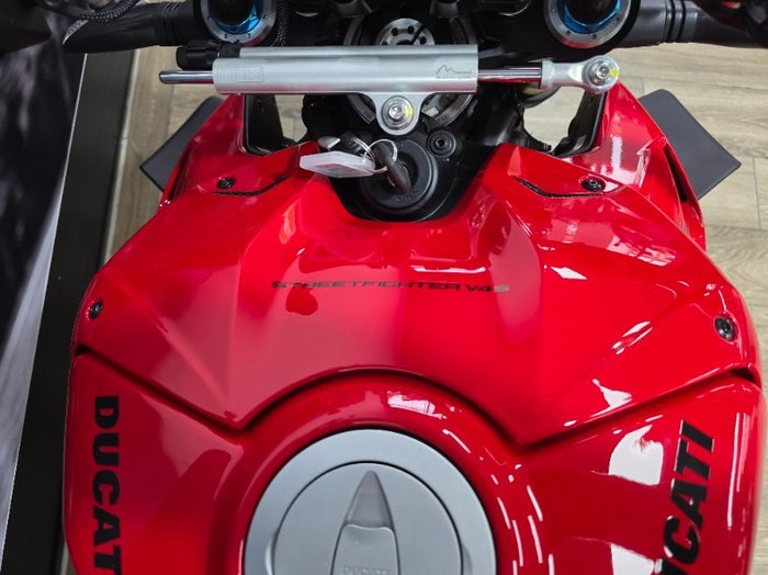 2023 DUCATI STREETFIGHTER V4 S RED