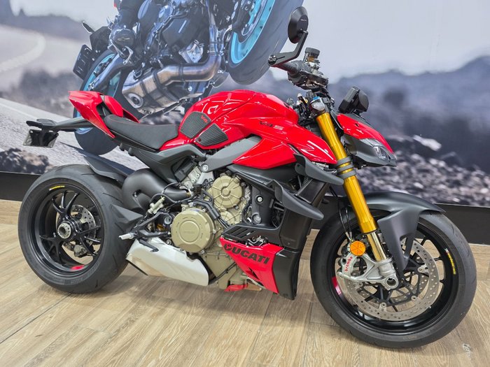 2023 DUCATI STREETFIGHTER V4 S RED
