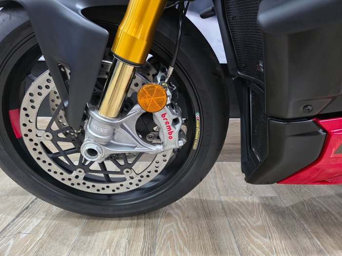 2023 DUCATI STREETFIGHTER V4 S RED