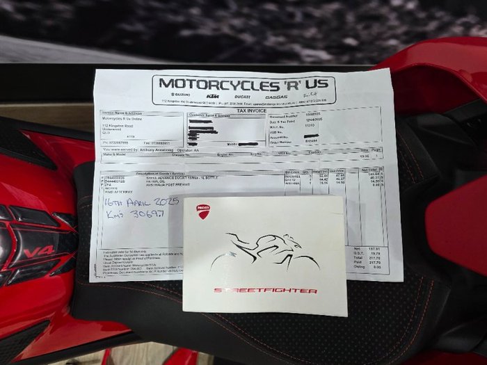 2023 DUCATI STREETFIGHTER V4 S RED