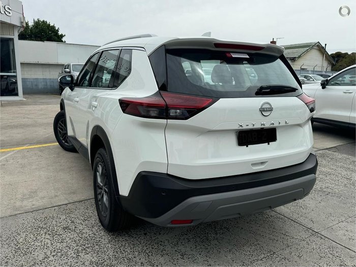 2025 Nissan X-TRAIL ST