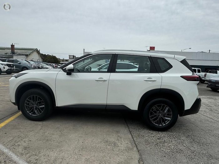 2025 Nissan X-TRAIL ST