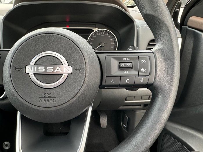 2025 Nissan X-TRAIL ST