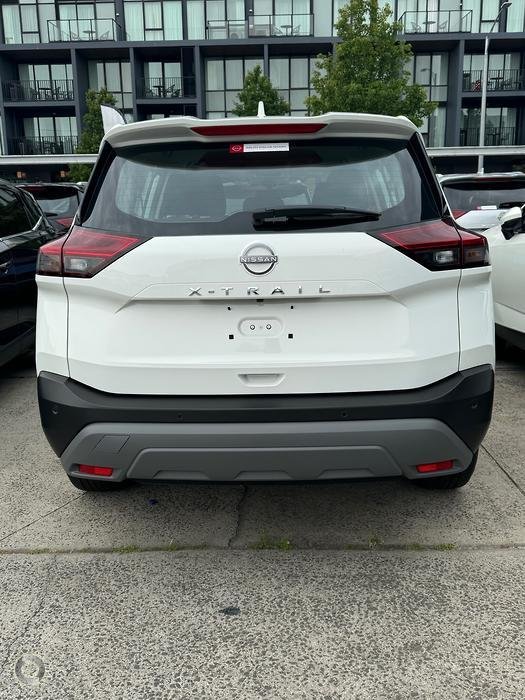 2025 Nissan X-TRAIL ST
