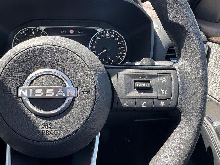 2025 Nissan X-TRAIL ST