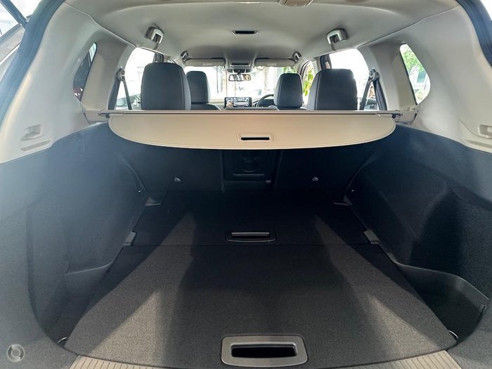 2025 Nissan X-TRAIL ST-L