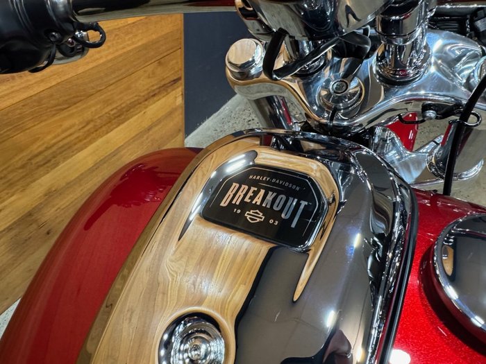 2025 Harley-davidson FXBR BREAKOUT (117) Red