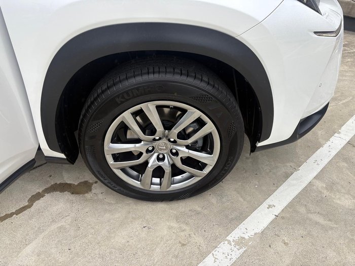 2017 Lexus NX 200t Luxury