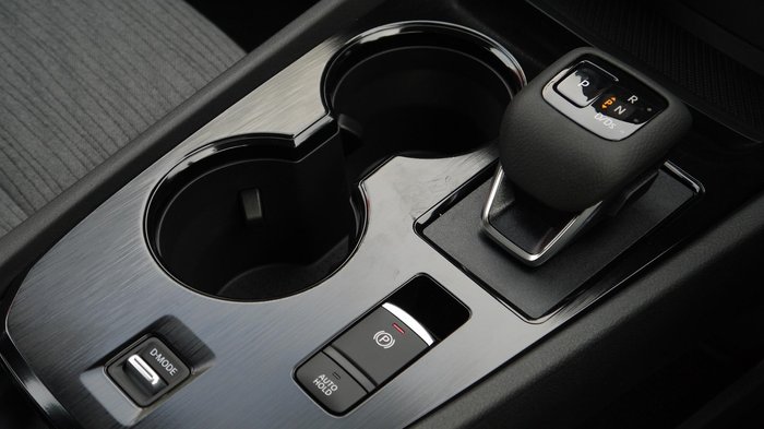 2025 Nissan X-TRAIL ST