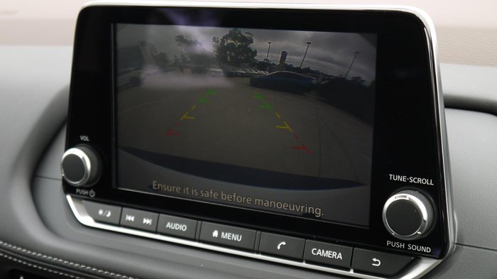 2025 Nissan X-TRAIL ST