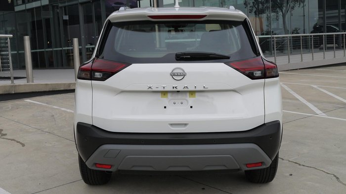 2025 Nissan X-TRAIL ST