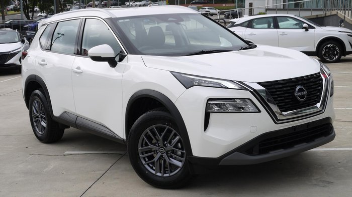 2025 Nissan X-TRAIL ST