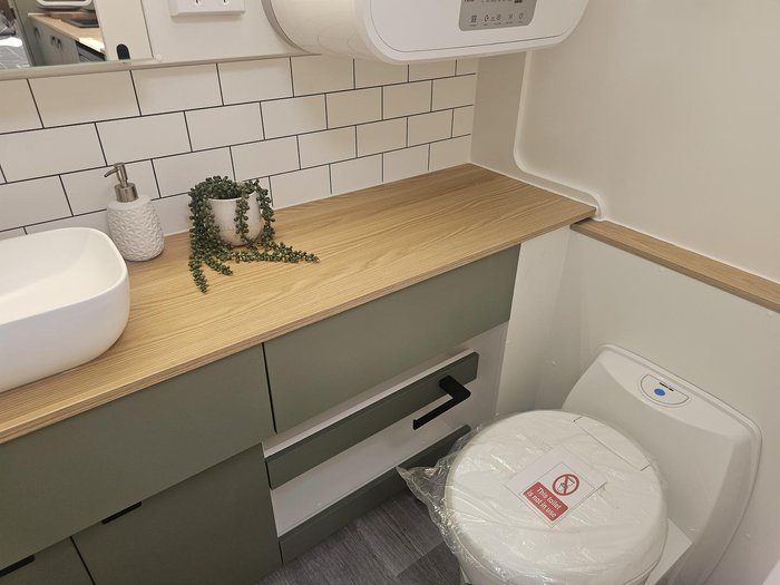 2025 New Age Caravans Desert Rose Dr18e My25