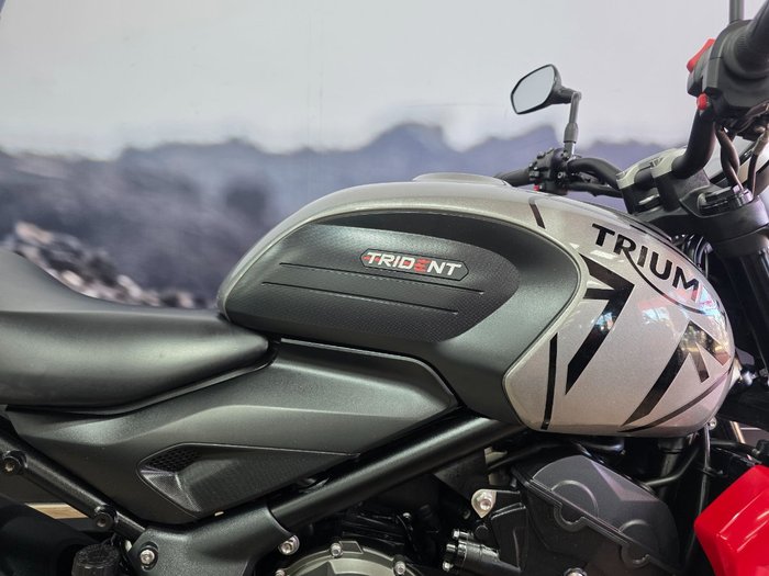 2022 Triumph TRIDENT 660 GREY