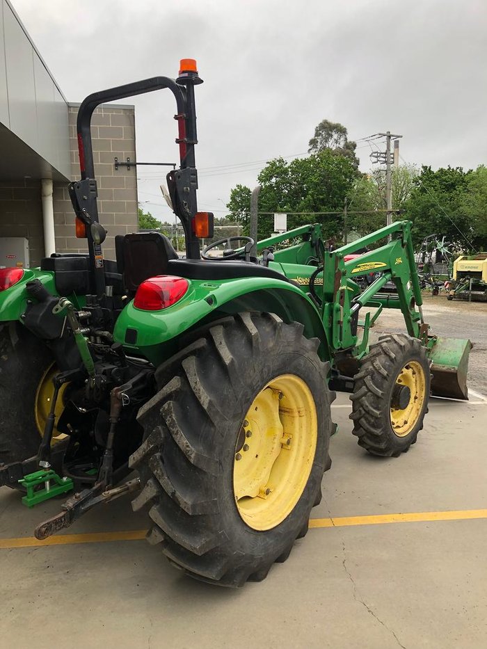 0 John Deere 5325 Rops Tractor & Bucket 67Hp 2556 Hours Green