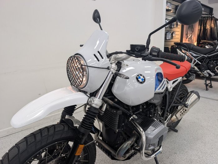 2018 BMW Motorrad R NINE T Blue/White
