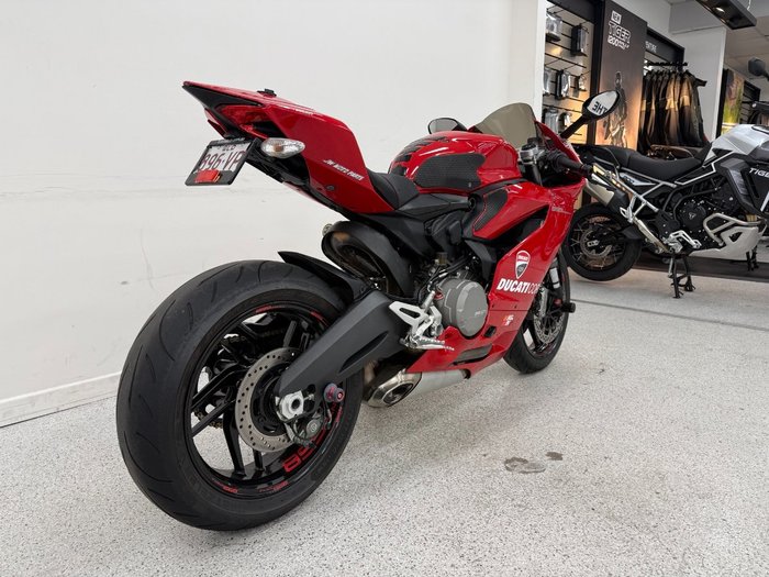 2015 DUCATI 899 PANIGALE Red