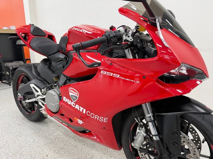 2015 DUCATI 899 PANIGALE Red