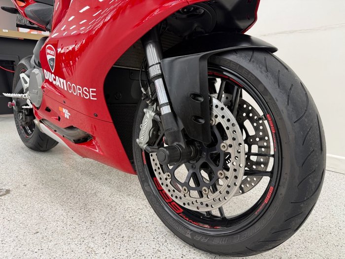 2015 DUCATI 899 PANIGALE Red