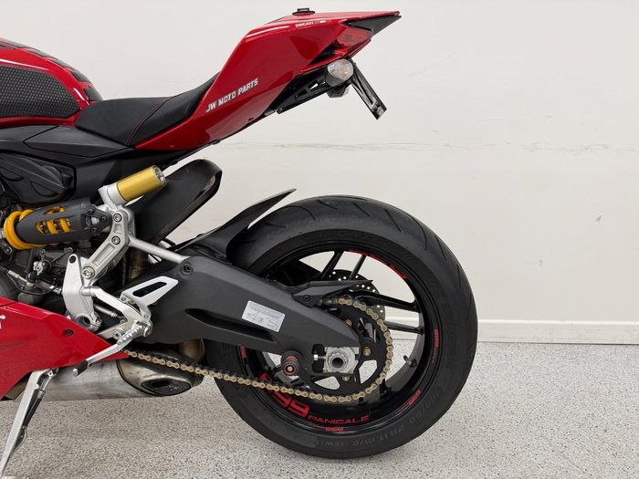 2015 DUCATI 899 PANIGALE Red