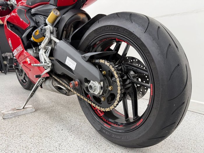 2015 DUCATI 899 PANIGALE Red