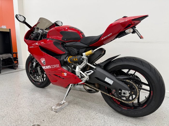 2015 DUCATI 899 PANIGALE Red