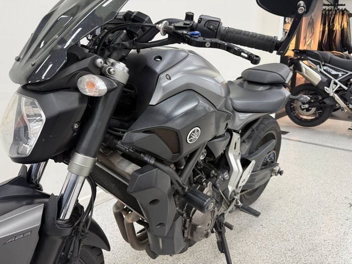 2016 YAMAHA MT-07 LA (ABS) V2 grey