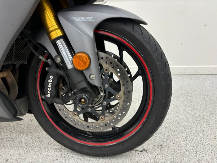 2015 Suzuki GSX-S1000F grey