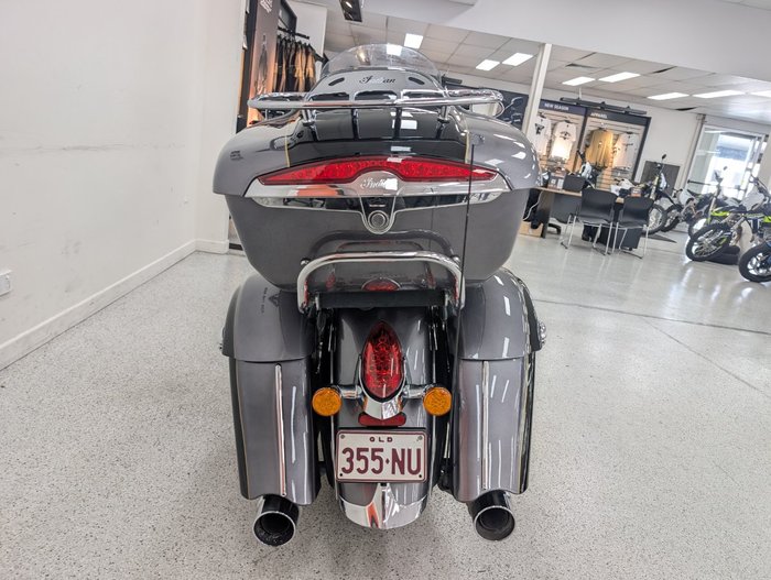 2016 INDIAN ROADMASTER grey