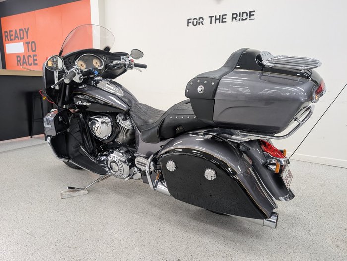 2016 INDIAN ROADMASTER grey