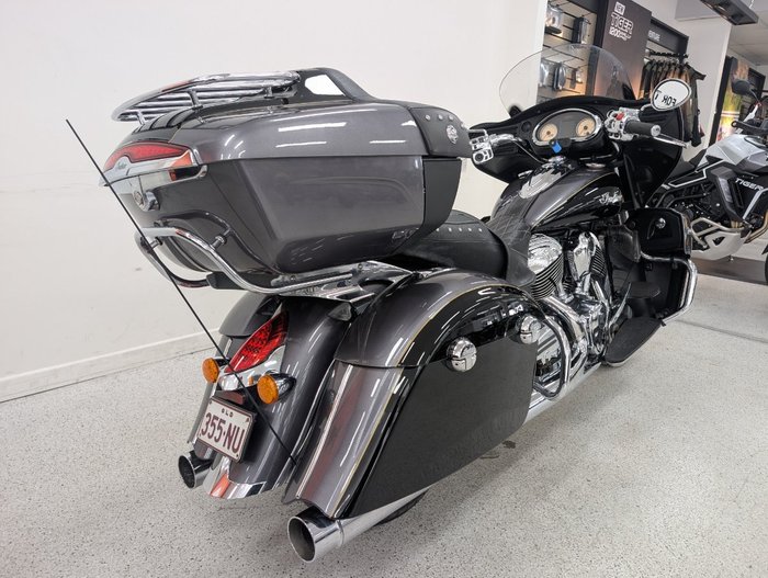 2016 INDIAN ROADMASTER grey