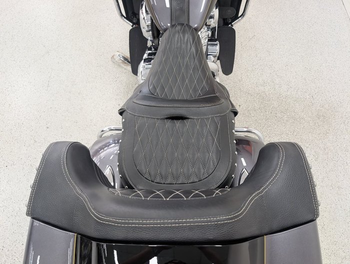 2016 INDIAN ROADMASTER grey