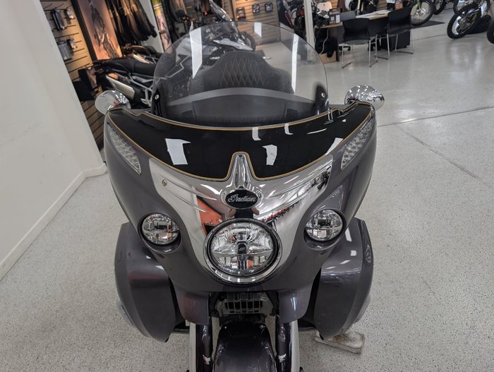 2016 INDIAN ROADMASTER grey