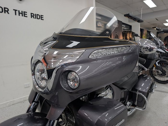 2016 INDIAN ROADMASTER grey