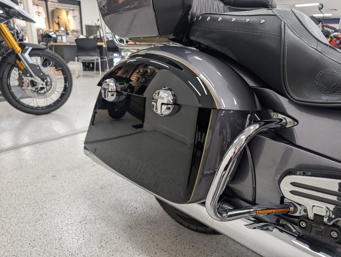 2016 INDIAN ROADMASTER grey