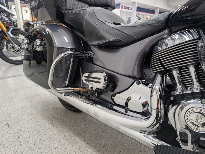 2016 INDIAN ROADMASTER grey