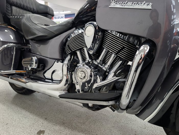 2016 INDIAN ROADMASTER grey