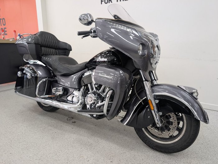2016 INDIAN ROADMASTER grey