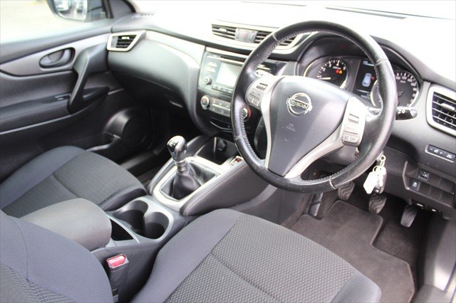 2015 Nissan QASHQAI ST